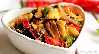 教你50种鸡蛋的做法大全 有炒菜有汤又有早餐饼 一年四季吃不腻!