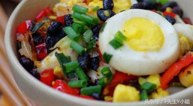 教你50种鸡蛋的做法大全 有炒菜有汤又有早餐饼 一年四季吃不腻!
