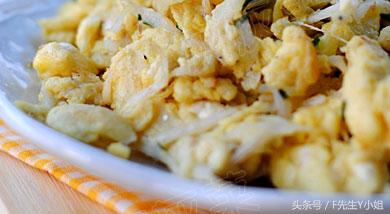 教你50种鸡蛋的做法大全 有炒菜有汤又有早餐饼 一年四季吃不腻!