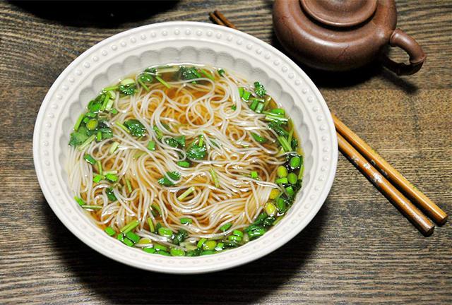 我的一人食:酸汤挂面