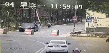 20张车祸现场动图,没车也得看!