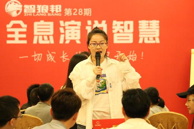 �����ݽ���û��һ�����͵ĸ��֣�Ψ�в��ϵġ�������ϰ����