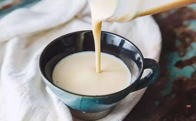 ���ݳ�ʦ�ܽ�ģ�100������С���ţ�ʵ�õ�����