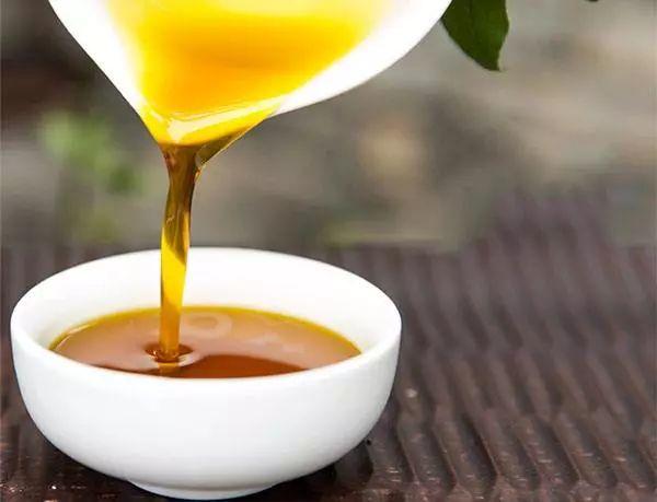 ���ݳ�ʦ�ܽ�ģ�100������С���ţ�ʵ�õ�����