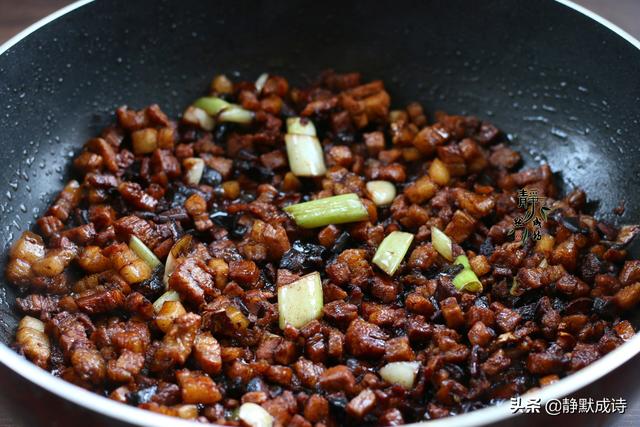 ����±�ⷹ����������ζŨ���ٳԲ��壬��������������ֲ�