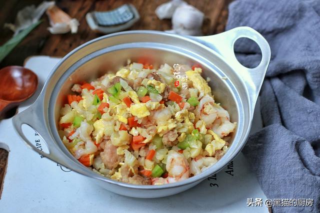 �ҵ����;ͳ�����̼ˮ�����٣������Դ�ڳ��⣬�������������