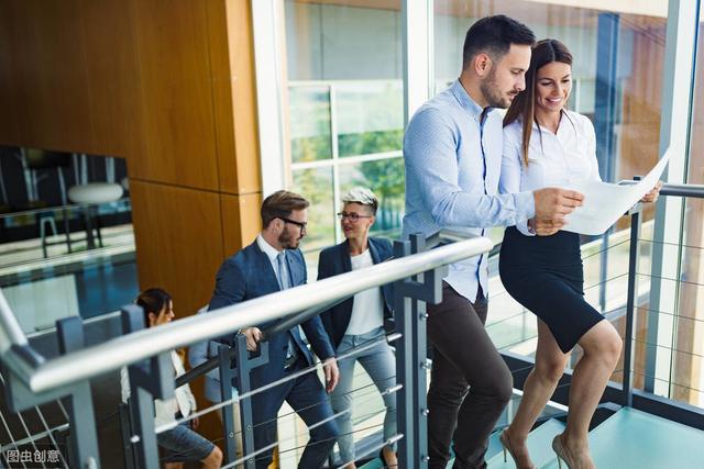 ���ں���������֮�������⣬������������Ա�������е���������ƪ