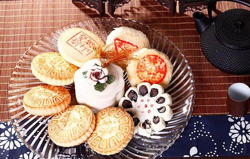 Դ�ڹ�͢���ŷ��Ĵ�ͳ��㡰���˼������������İ˼���