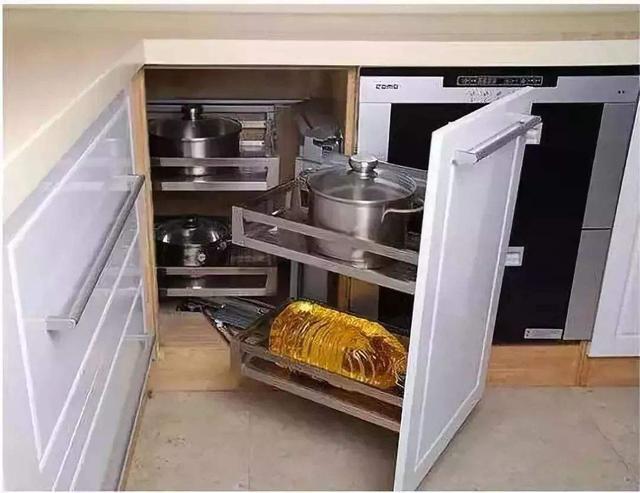 24��ϸ�ں����Ի� û������װ��������