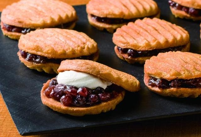 �ձ����Ĵ���ף���Щ�͹��ӿɲ������Ǹ���ֵ����