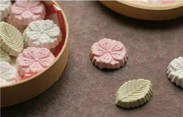 �ձ����Ĵ���ף���Щ�͹��ӿɲ������Ǹ���ֵ����