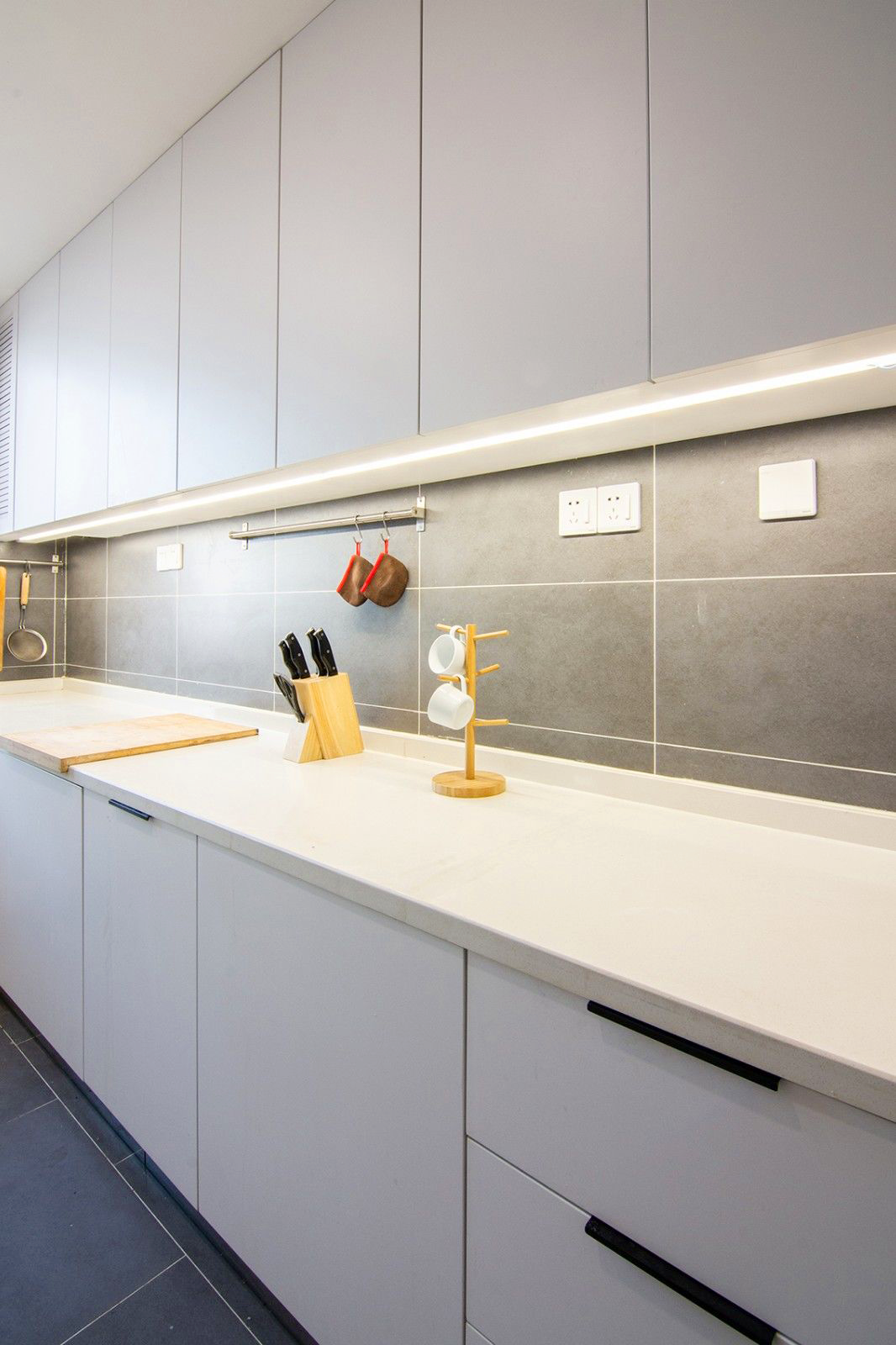 ������������еļң���ˬ��Ȼ��ͷһ�ط��ּ�װ����Ʒ���Ϳ�