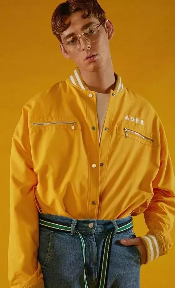 ��ʿ�۾���ôѡ�ź��ģ�