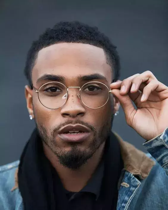 ��ʿ�۾���ôѡ�ź��ģ�