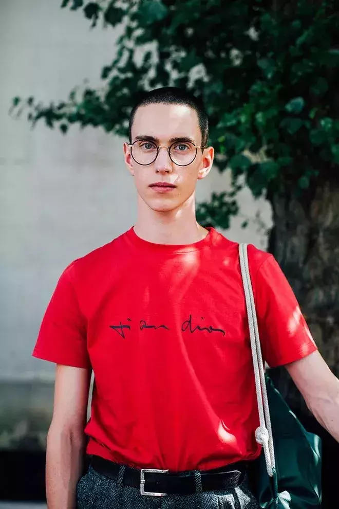 ��ʿ�۾���ôѡ�ź��ģ�