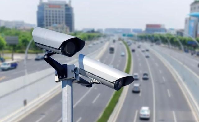 �����ƣ�������·����5������ͷ����Υ��˵�ݰ�