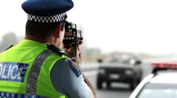 �����ƣ�������·����5������ͷ����Υ��˵�ݰ�