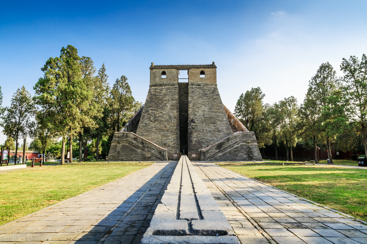 ����ɽ����Ϊ����ɽ֮�桱���洦��������ż���ȫ��������Ҫһ��