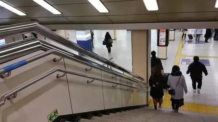 36����Ƭ�����㣬���ձ����ж�ô���ڲ�ͬ