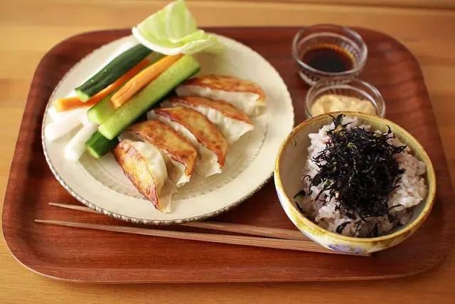 36����Ƭ�����㣬���ձ����ж�ô���ڲ�ͬ