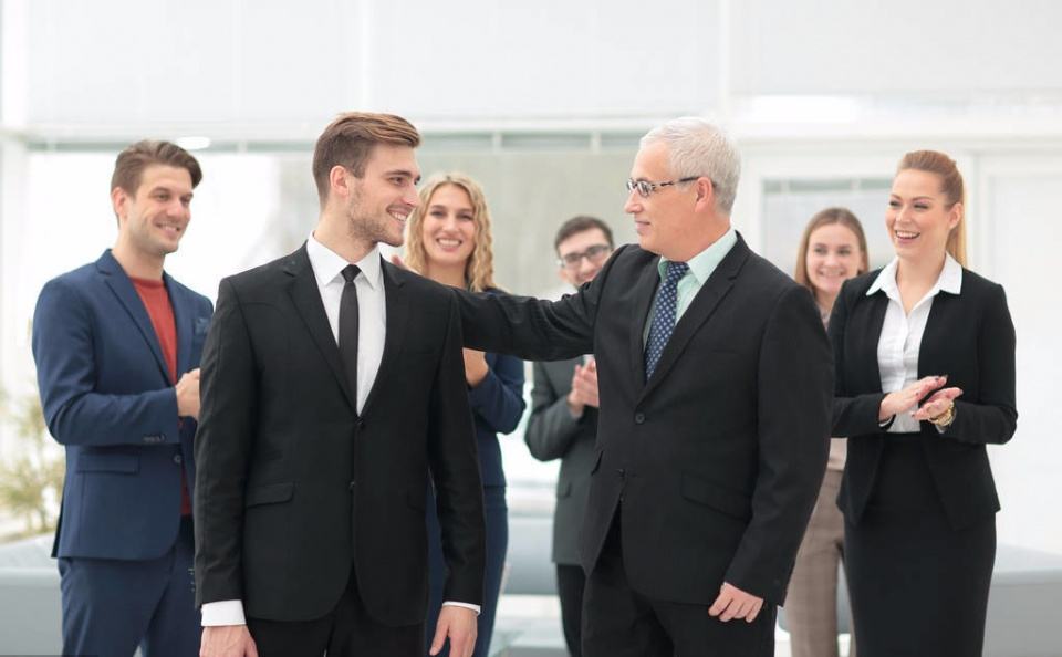 ְ���ϣ��쵼Ϊ������㣬��������������ģ����ٷ�ɵ��Ҫ�����