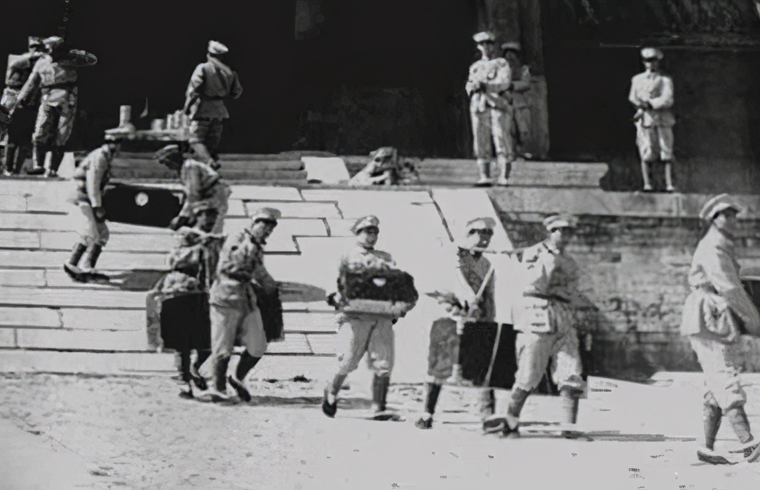 Ϊʲô��������û��һ�����������峯����ȴ���������