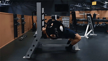 卧推这样练，胸肌自然来