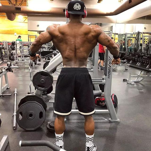 阿诺德健体冠军带你练背，完美细节展示-小改变网