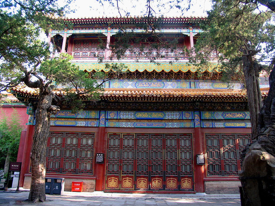 走在空无一人的紫禁城御花园区是一种怎样的感受？