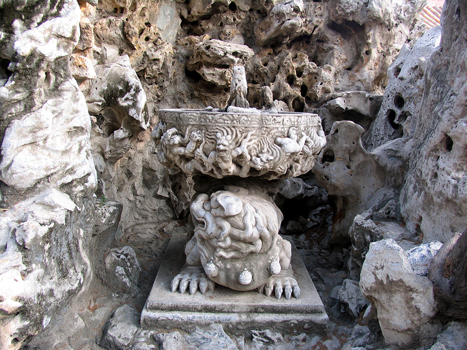 走在空无一人的紫禁城御花园区是一种怎样的感受？