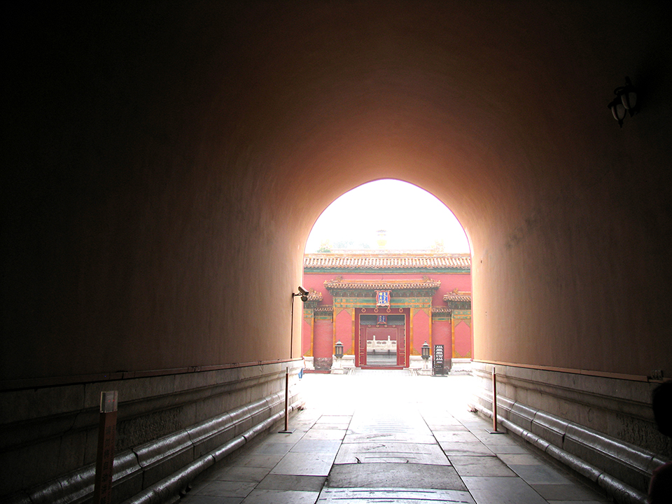 走在空无一人的紫禁城御花园区是一种怎样的感受？